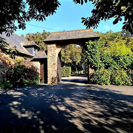 Manoir De La Droulinais Bed & Breakfast Bruz Dış mekan fotoğraf