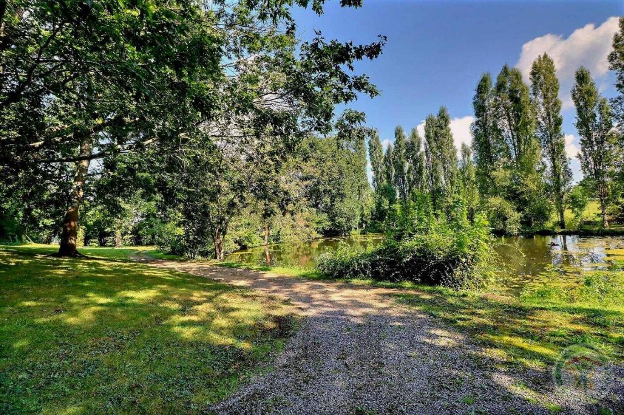 Manoir De La Droulinais Bed & Breakfast Bruz Dış mekan fotoğraf